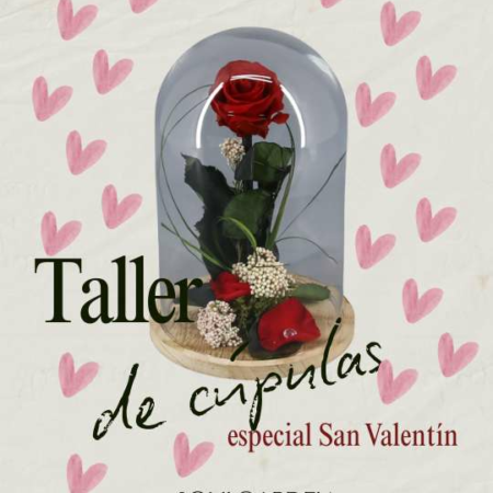 Cúpula floral preservada con rosa roja en taller especial San Valentín de Soulgarden en Granada